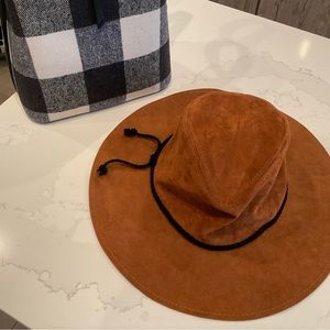 Alterd state suede hat, never worn